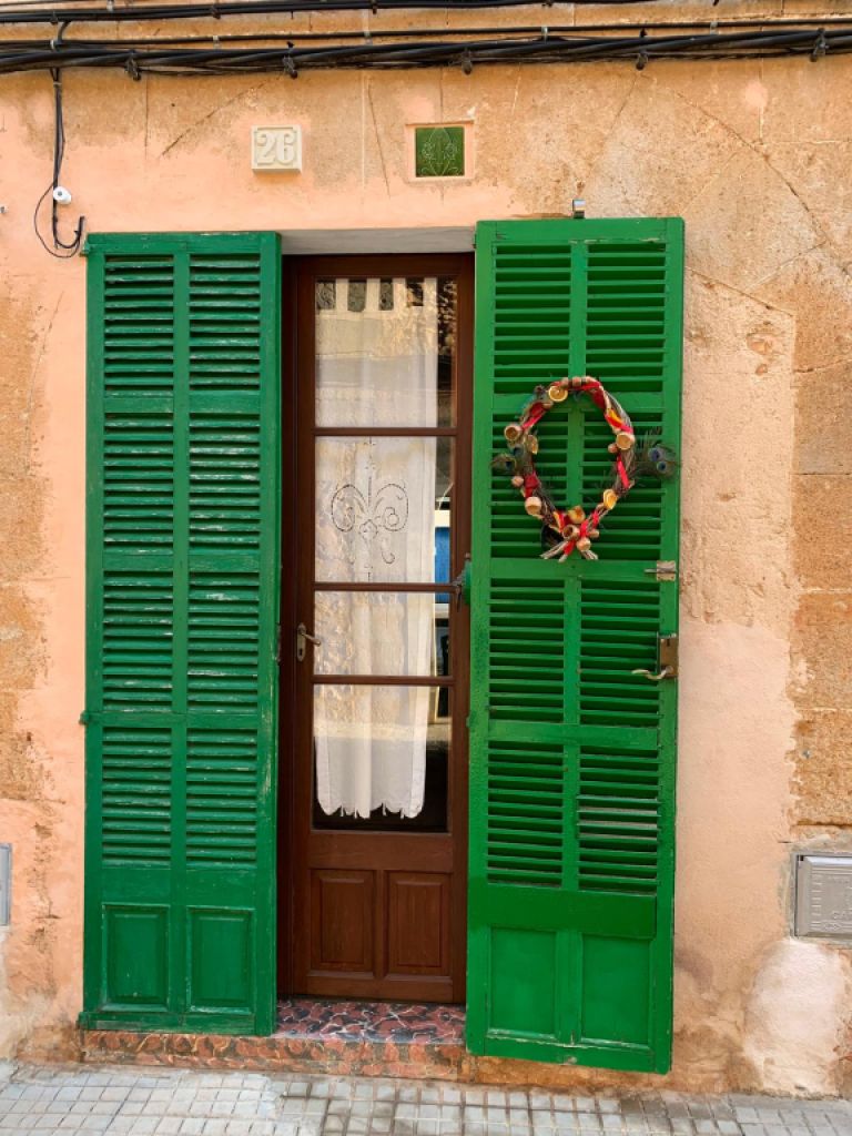 New entrance door in Campos