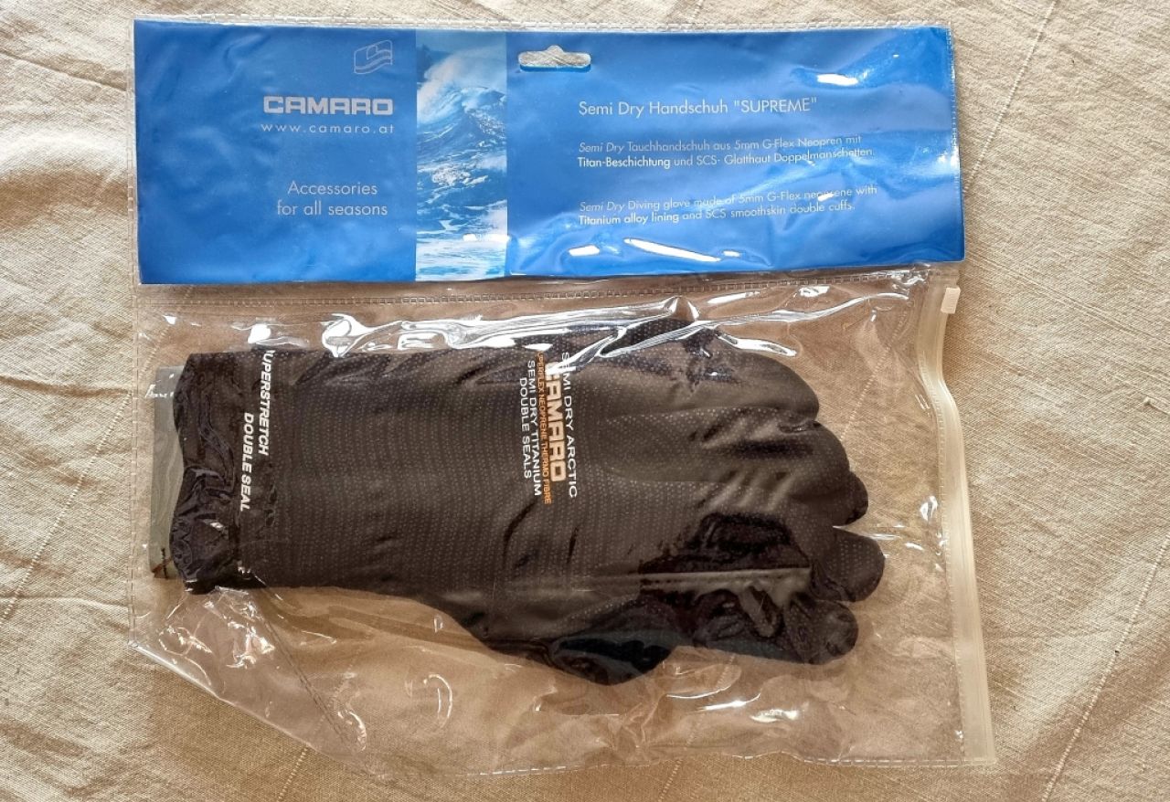 Nuevos guantes de buceo de la marca Camaro talla S