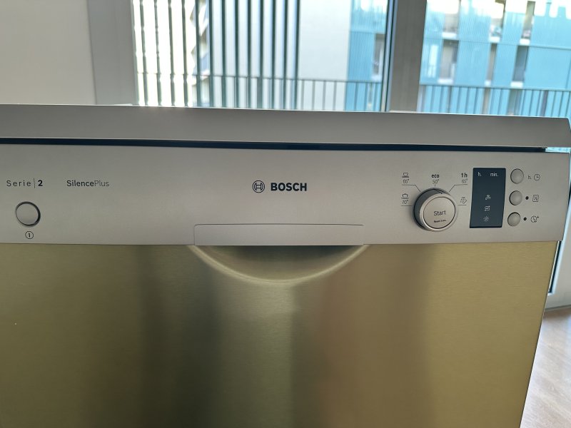 Lavavajillas nuevo sin usar de Bosch, independiente - ¡económico !!