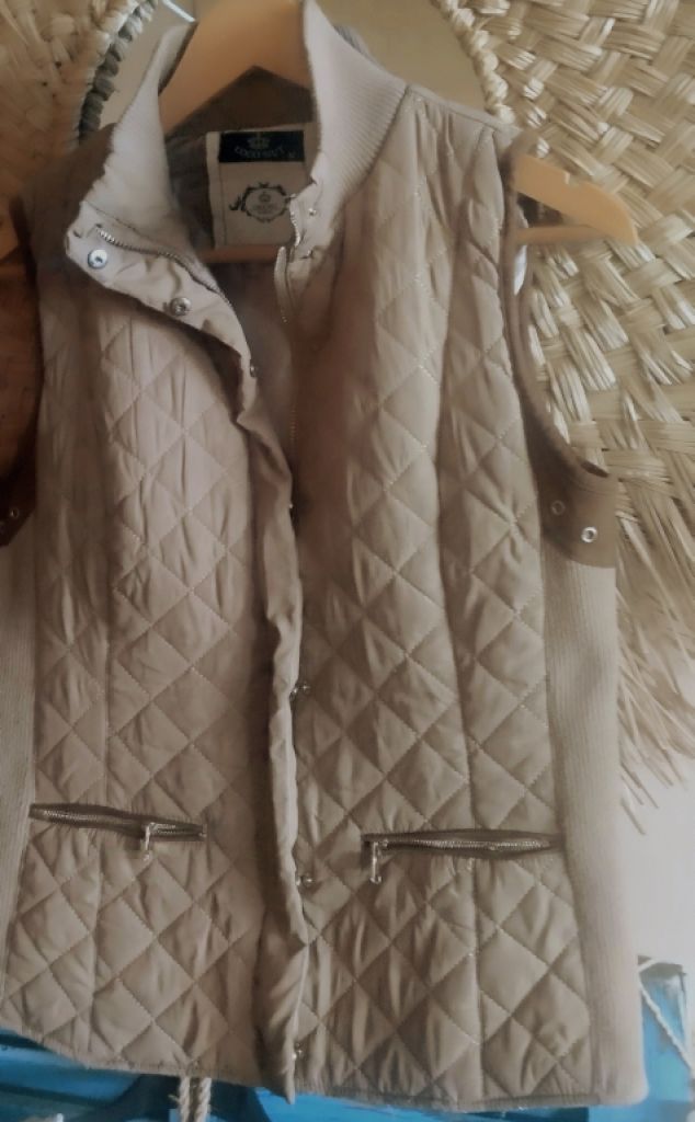 Neuwertige Weste Damen Herren