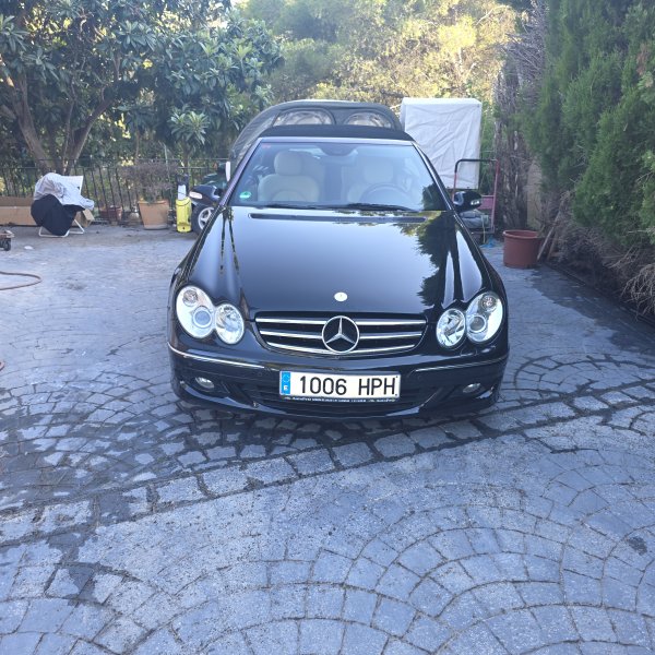 Like-new CLK 280 for sale