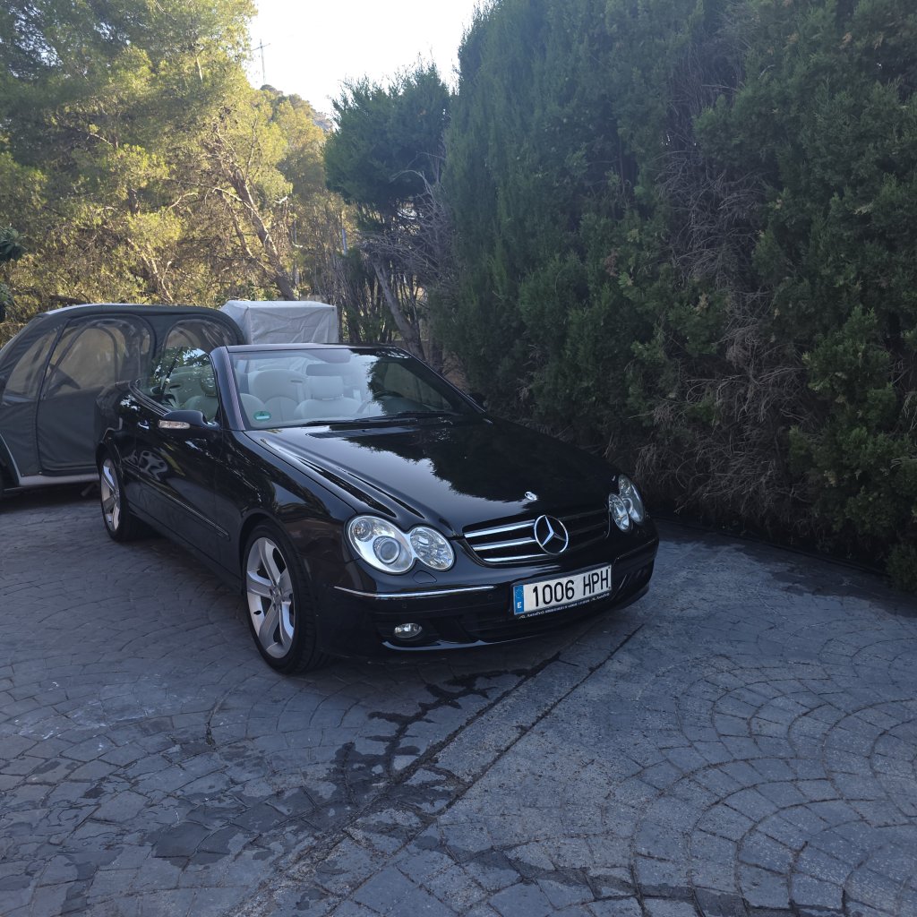 Like-new CLK 280 for sale