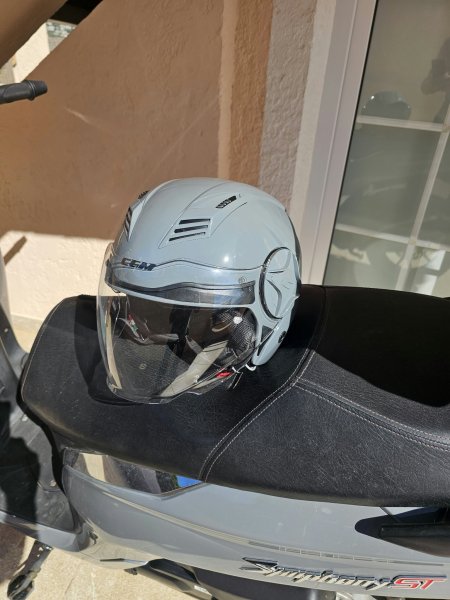 Like-new SYM Symphony ST 125cc scooter for sale