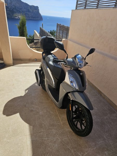 Like-new SYM Symphony ST 125cc scooter for sale