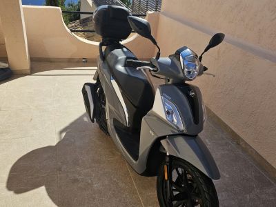 Like-new SYM Symphony ST 125cc scooter for sale