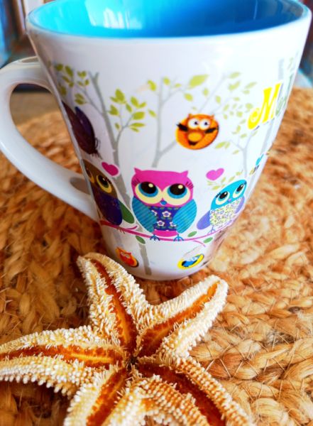 Like-new café set made of high-quality hand-painted ceramic