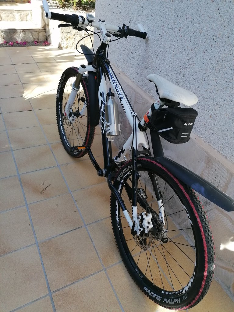 Neuwertiges Damen Carbon Mountainbike