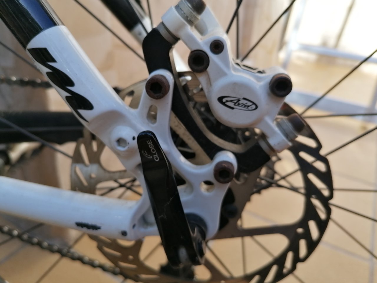 Neuwertiges Damen Carbon Mountainbike