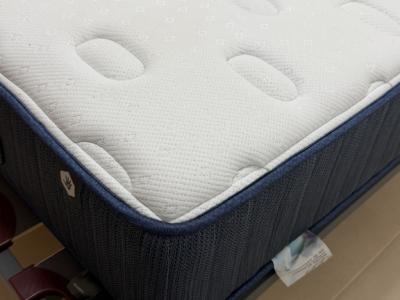 Like-new high-quality bed 1.40 m x 1.90 m for sale complete