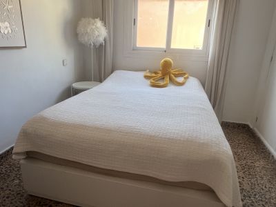 Neuwertiges IKEA Bett inkl Matratze