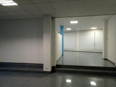 As good as new and bright shop in the center of Felanitx --- L 11 CM