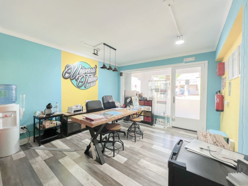 Niederlassung in Transfer in Avenida d'en Fernando Tarragó, 39-Ref. Baes-7007