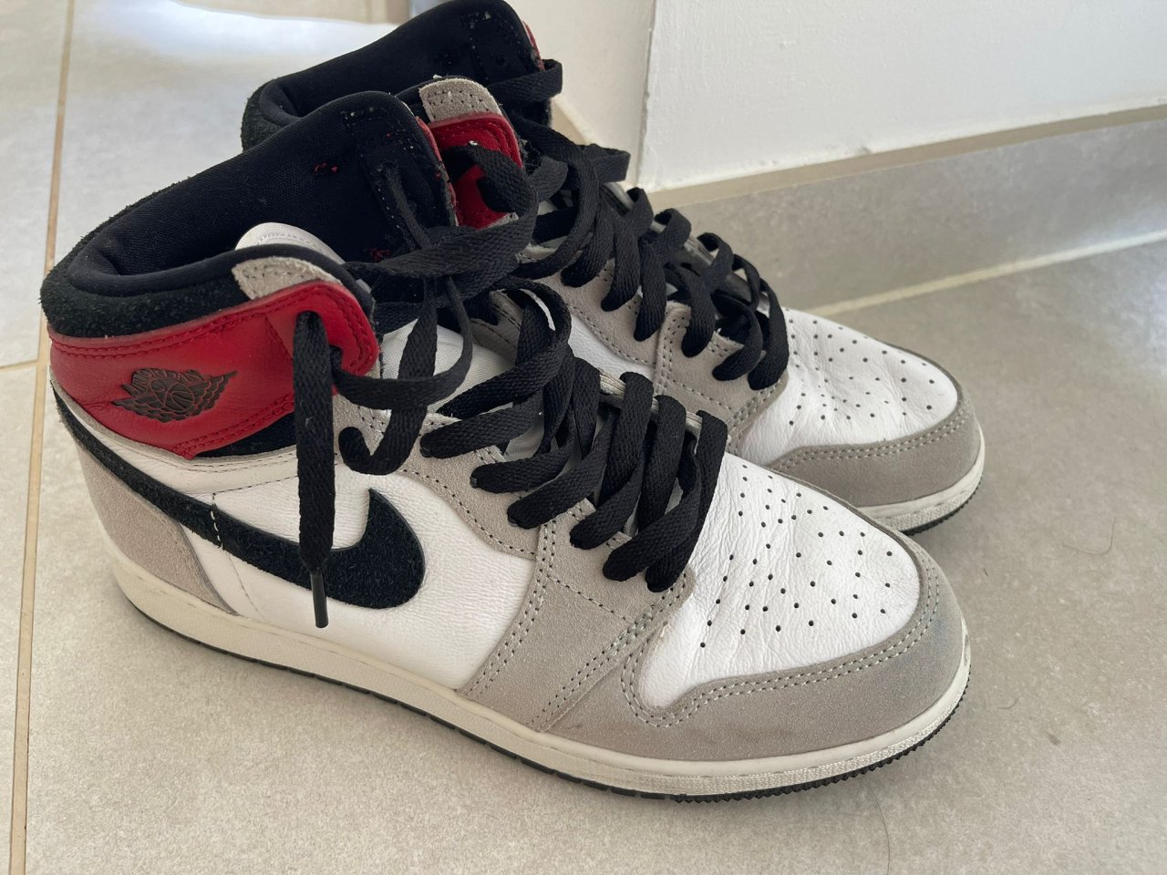Nike Air Jordan 1 Retro High OG  - 38.5