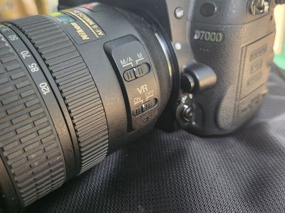 Nikon D 7000 mit Nikkor AF-S 24-120mm plus Zubehör