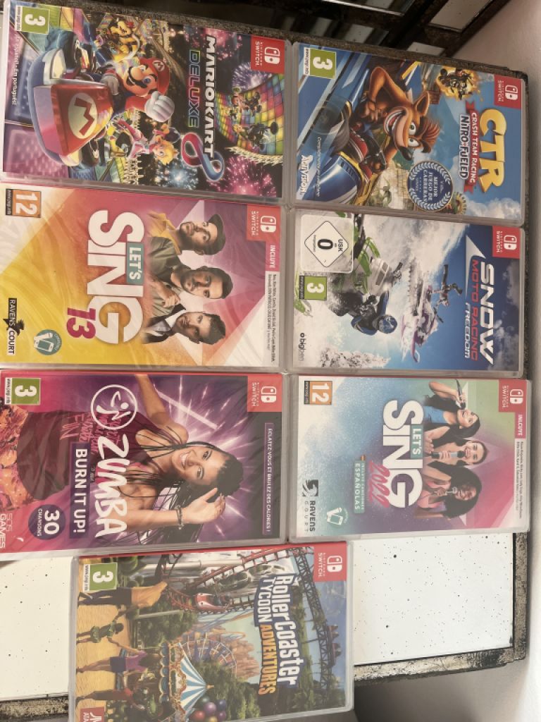 Nintendo Switch incl. Games, Controller / Set Handheld Game Console 15.8 cm (6.2") 32 GB