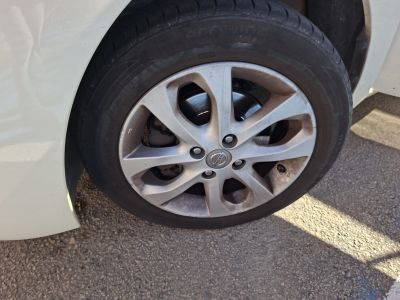 Nissan Micra weiß "Inselflitzer"