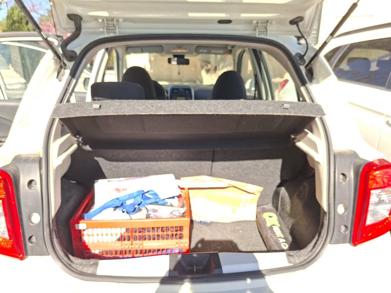 Nissan Micra weiß "Inselflitzer"