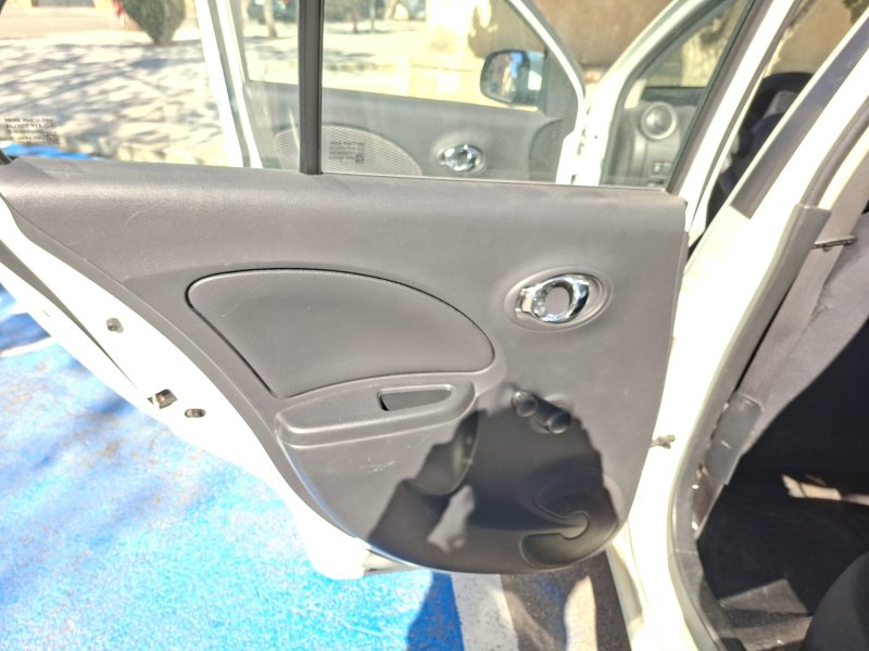 Nissan Micra weiß "Inselflitzer"