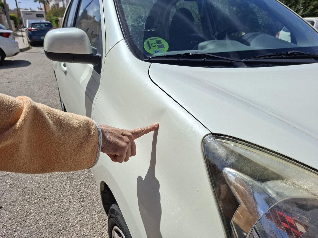 Nissan Micra weiß "Inselflitzer"