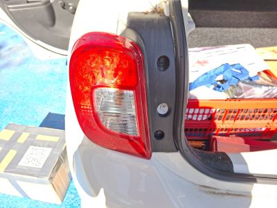 Nissan Micra weiß "Inselflitzer"