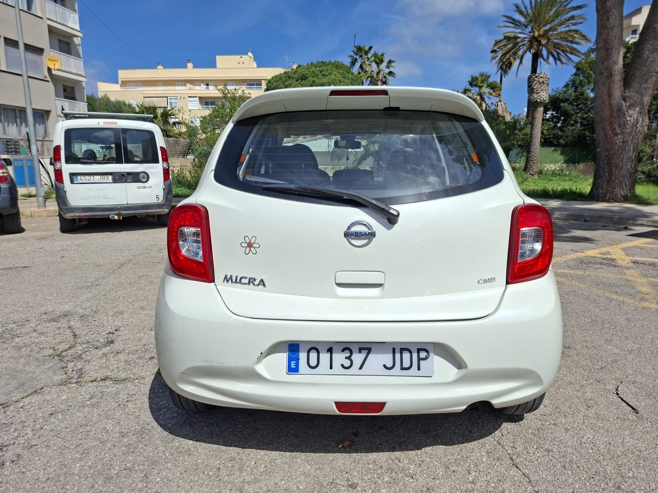 Nissan Micra weiß "Inselflitzer"