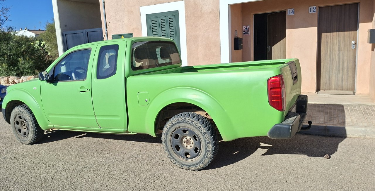 NISSAN NAVARO D 40 PICK UP KING CABIN RWD EZ 2008, JETZT WEGEN ZEITDRUCK 7.900,00 EURO  VB