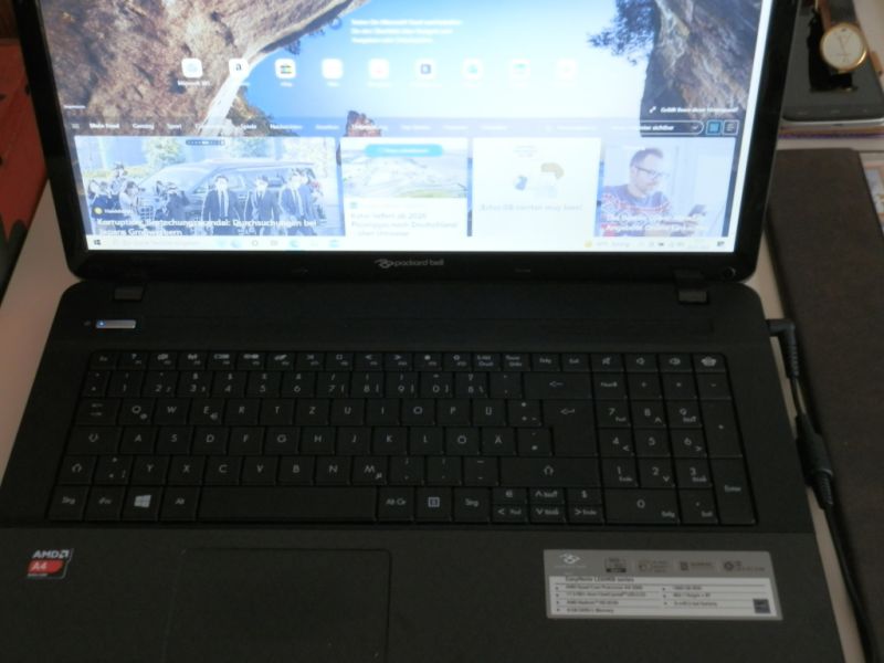 Portátil Packard Bell Easy Note con pantalla de 17,3 pulgadas