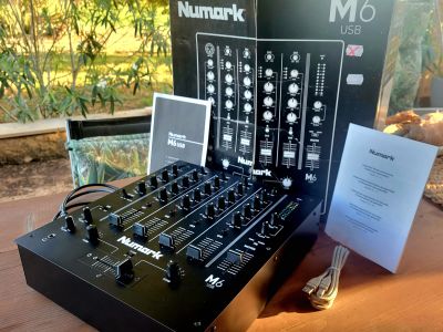 Mezclador DJ de 4 canales Numark M6 USB excelente estado, caja original