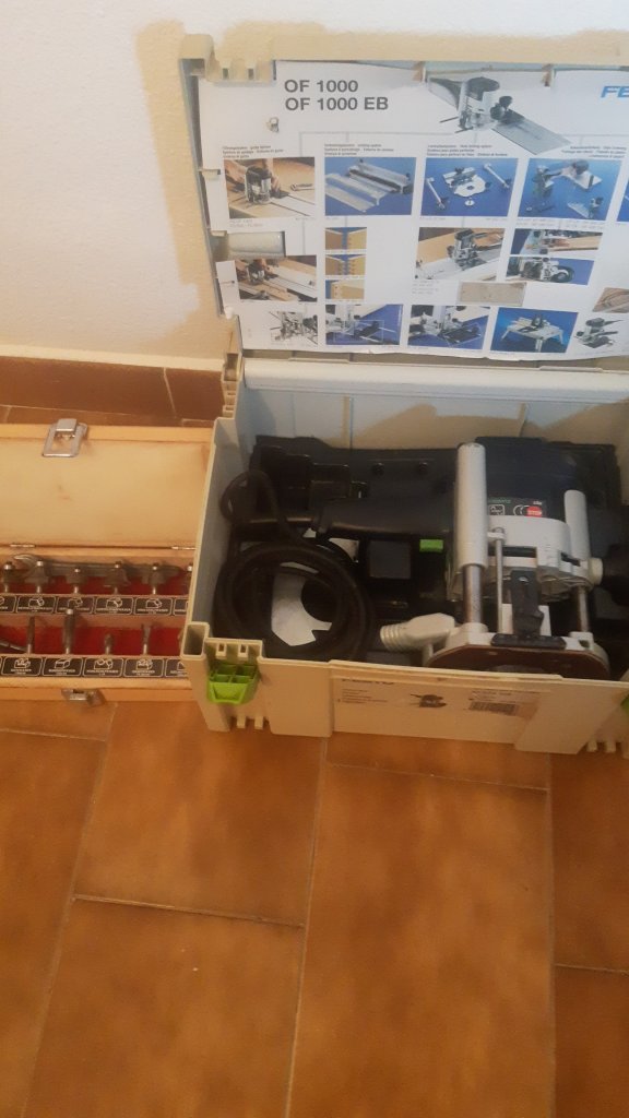 Router from Festo with router bit set and accessories