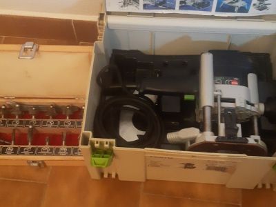 Router from Festo with router bit set and accessories