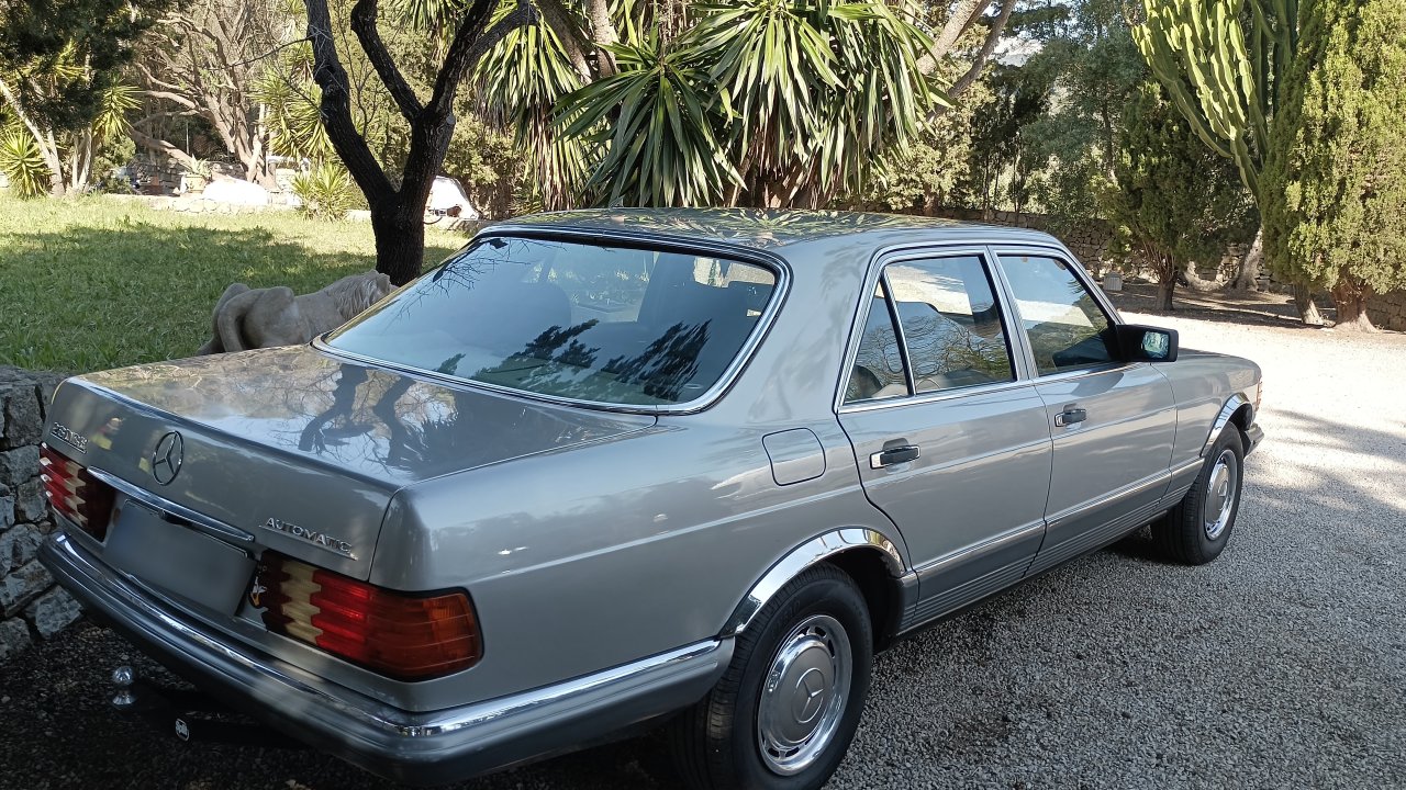 Oldtimer Mercedes S-Klasse W126 280SE Klassiker