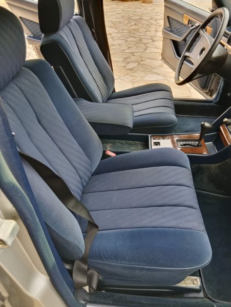 Oldtimer Mercedes S-Klasse W126 280SE Klassiker