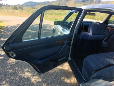 Oldtimer Mercedes S-Klasse W126 280SE Klassiker