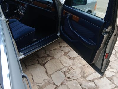 Oldtimer Mercedes S-Klasse W126 280SE Klassiker