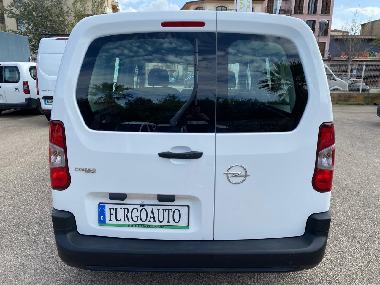 Opel Combo Life Expression 1.5 BHDi 102 PS 4P
