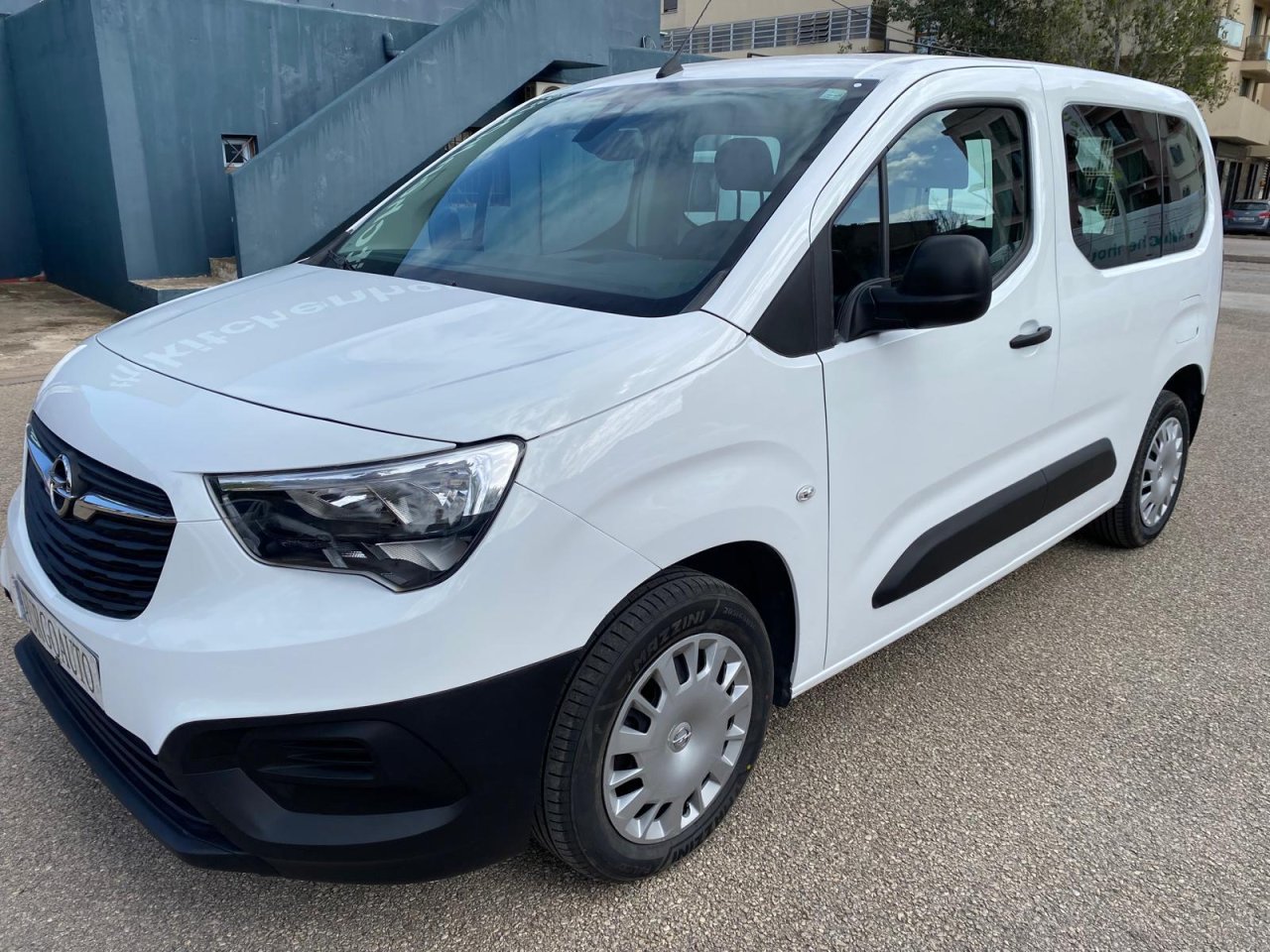 Opel Combo Life Expression 1.5 BHDi 102 PS 4P