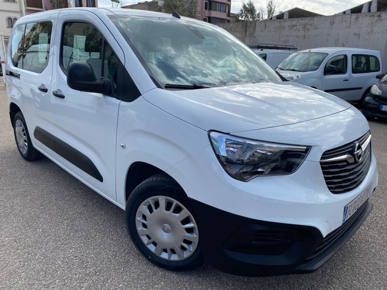 Opel Combo Life Expression 1.5 BHDi 102 HP 4P