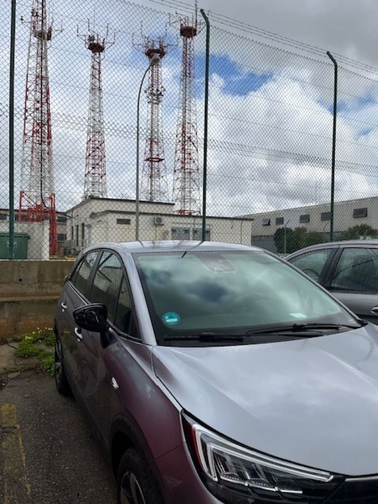 Opel Crossland like new, yr. 10.2022