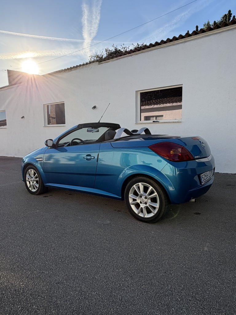 Opel Tigra Cabrio ITV 5/27 Klima usw.