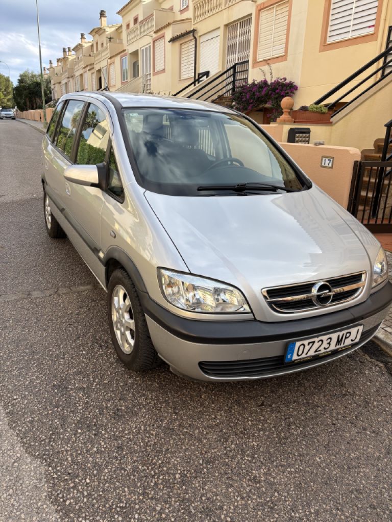 Opel Zafira 7-Sitzer, deutsches Auto mit spanischer Zulassung