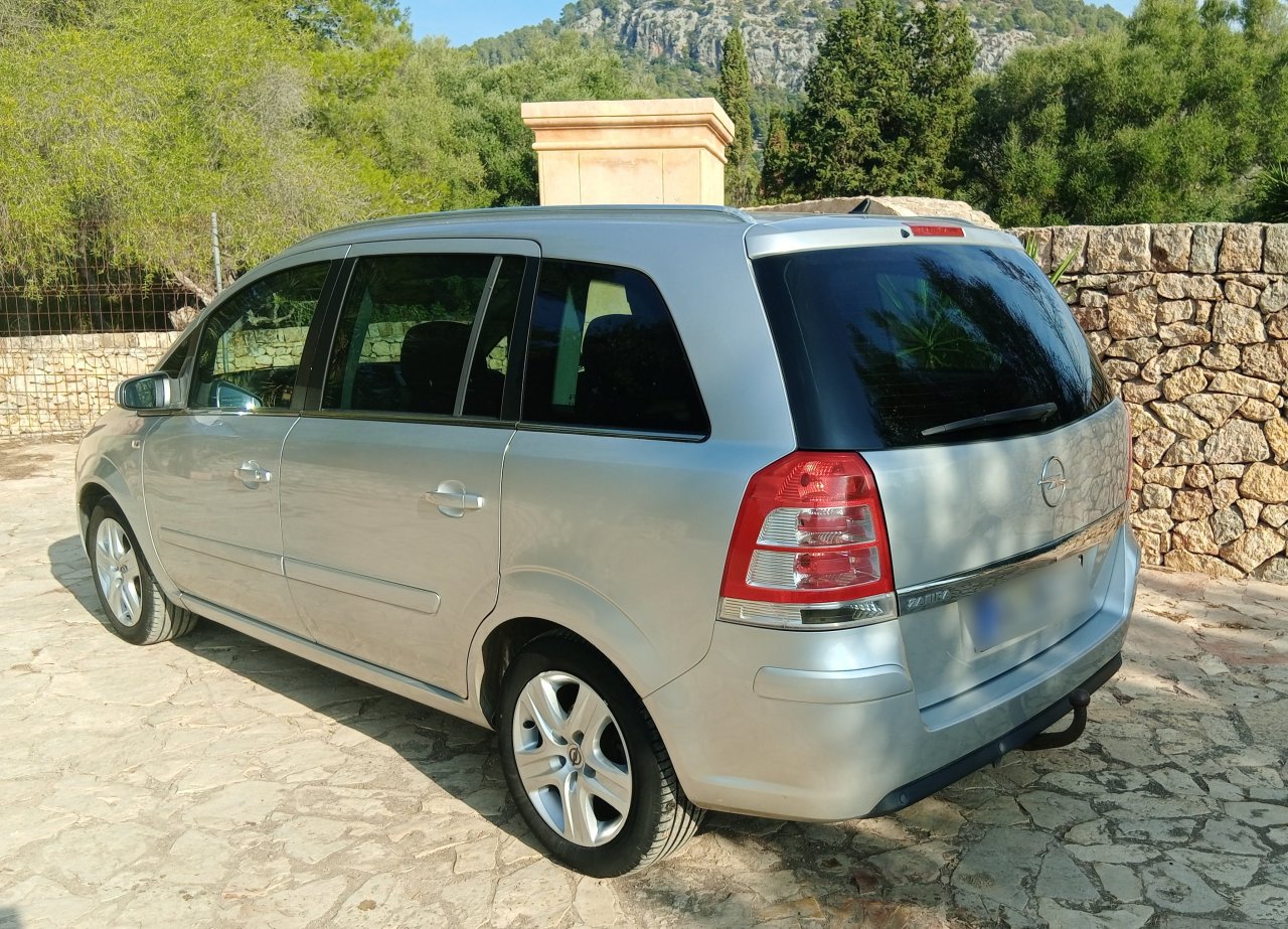 Opel Zafira 7-Seater Van Estate Tow Bar AC