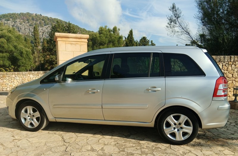 Opel Zafira 7-Seater Van Estate Tow Bar AC