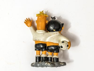 Orginal Maskottchen Tip & Tap WM 74 in D Gummifigur