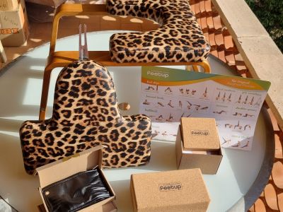 Original FeetUp Trainer Yoga-Hocker (Honey Leo Edition) + Umfangreiches Zubehör-Set