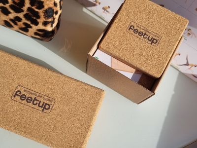 Original FeetUp Trainer Yoga-Hocker (Honey Leo Edition) + Umfangreiches Zubehör-Set