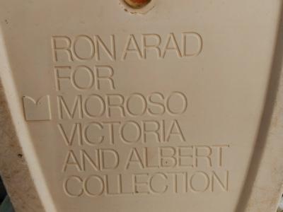 Sillas originales de Ron Arad