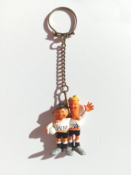 Original Tip & Tap World Cup 74 in D mascot keychain