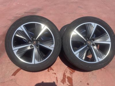 Originale Seat Cupra-Felgen R18X8 ET40 mit Reifen 245/45R18 96W.