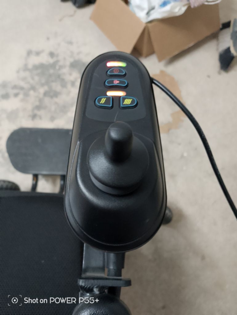 Silla de ruedas eléctrica ortopédica