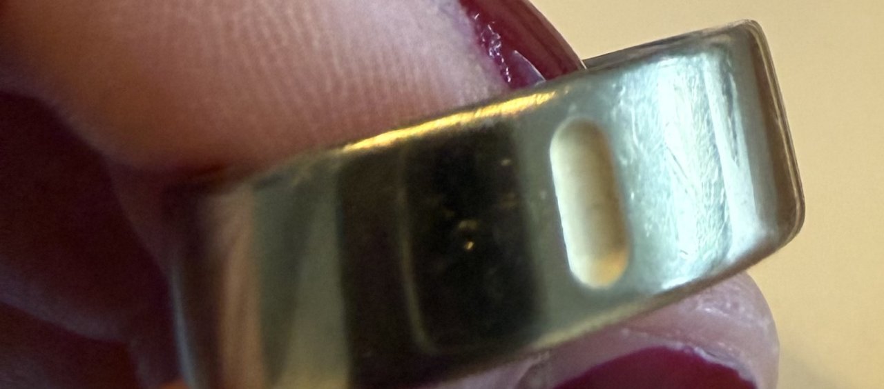 Oura Ring 4  Gold | Größe 7: Smart Ring  Gut erhalten  Inkl. Ladegerät & Originalverpackung